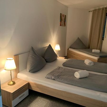 דירות מינכן Kn Kahtan Boarding House מראה חיצוני תמונה