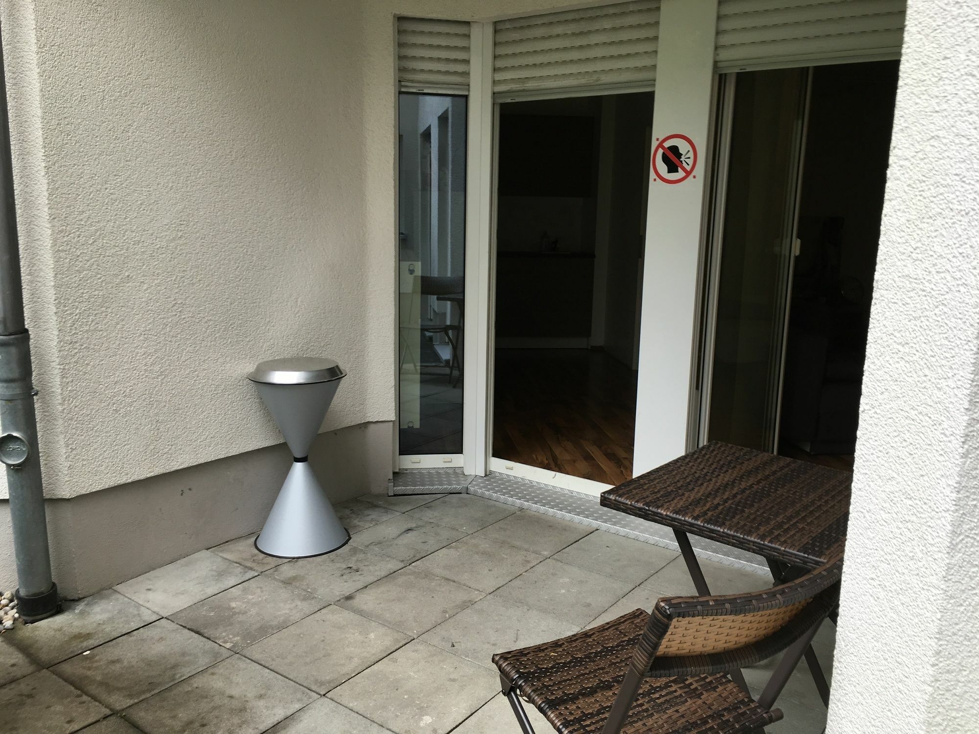 דירות מינכן Kn Kahtan Boarding House מראה חיצוני תמונה