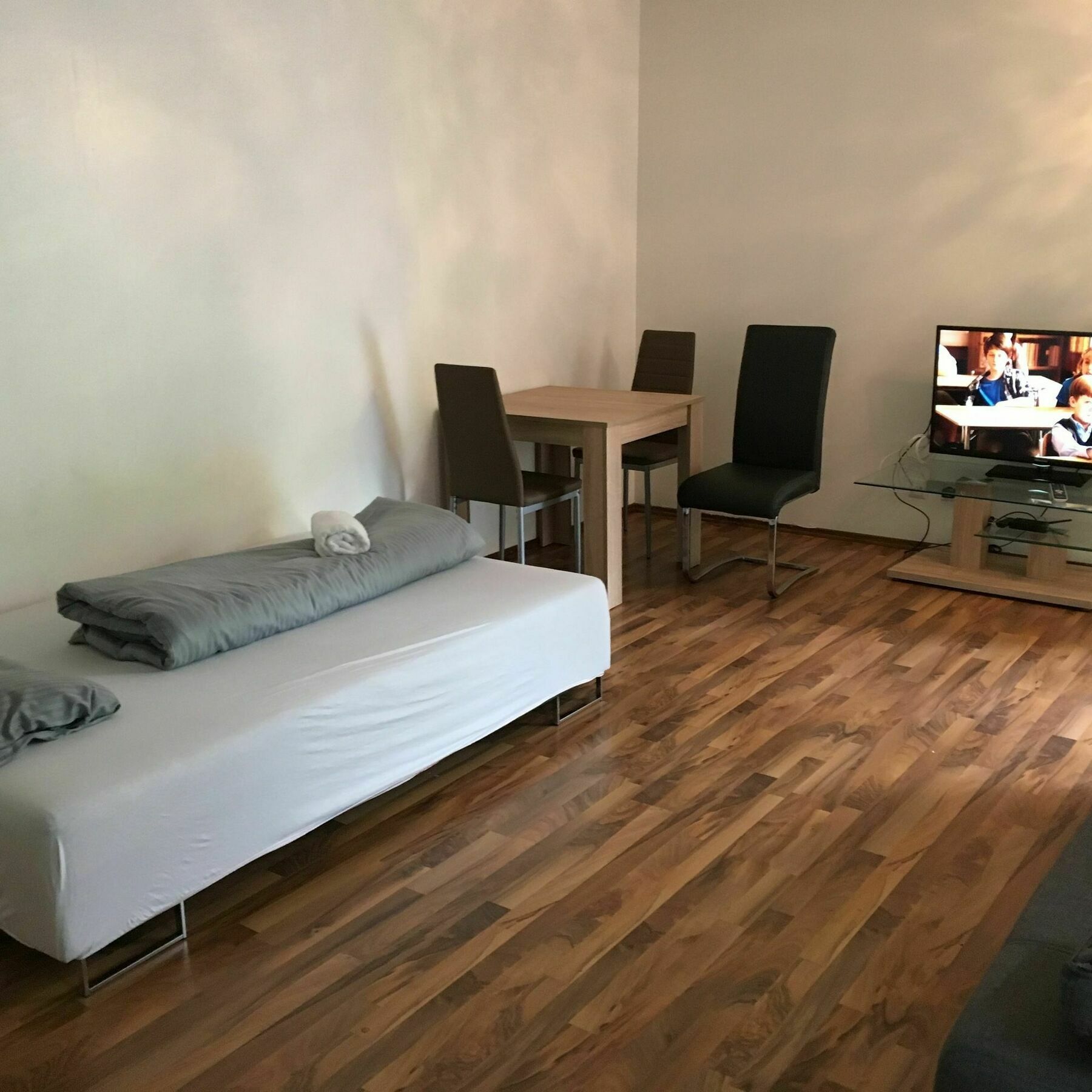 דירות מינכן Kn Kahtan Boarding House מראה חיצוני תמונה